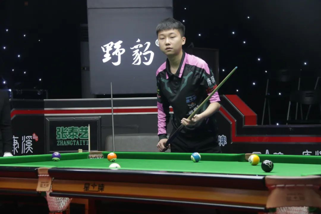 师和女子单 师和女子单